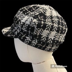 Banana Republic Plaid Newsboy Hat Sz M/L